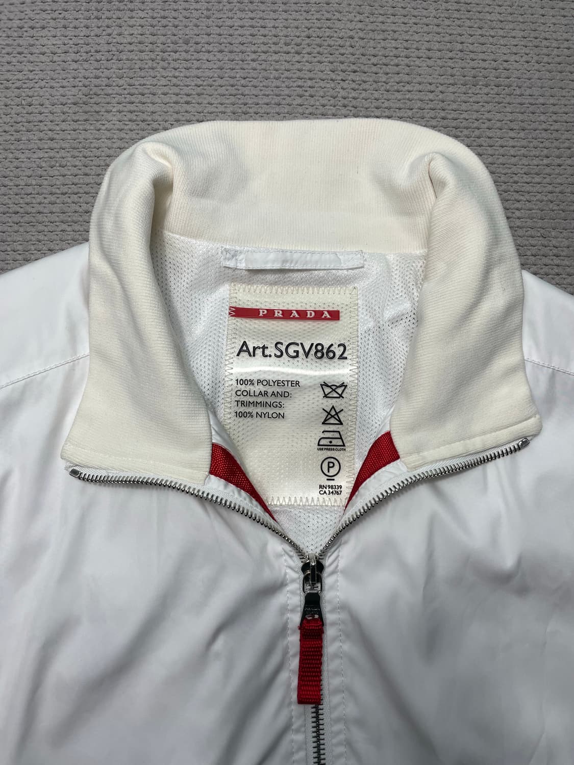 프라다 스포츠 나일론 테크니컬 자켓 상품이미지3