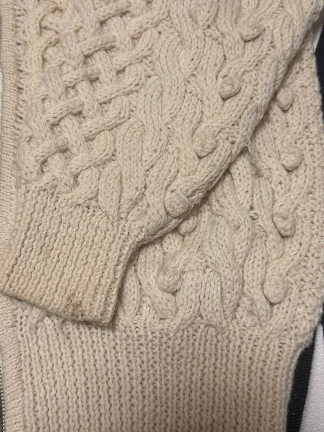 빈티지 꽈배기 니트 후드 집업 상품이미지4