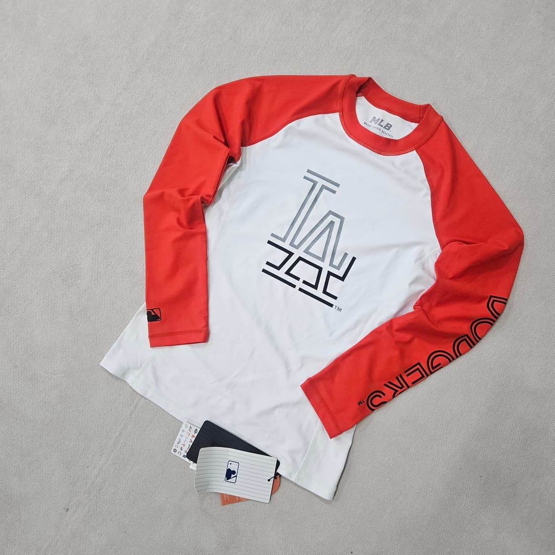 85 새상품 MLB 여성 빅로고 레쉬가드 0325Y 상품이미지1