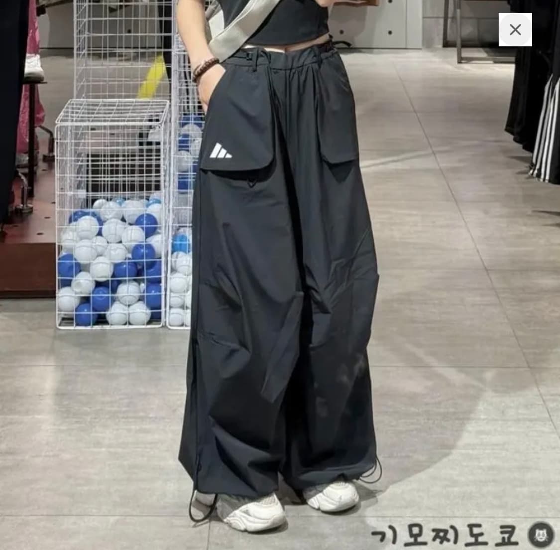 아디다스 파라슈트 오버사이즈 팬츠 XS 상품이미지1