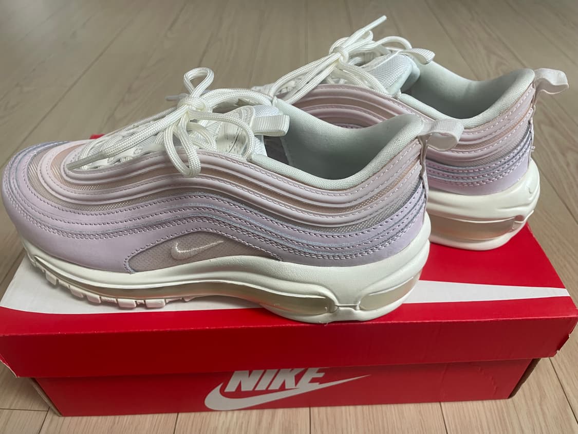 나이키 에어맥스 97 핑크 운동화240사이즈 (새상품) 상품이미지1
