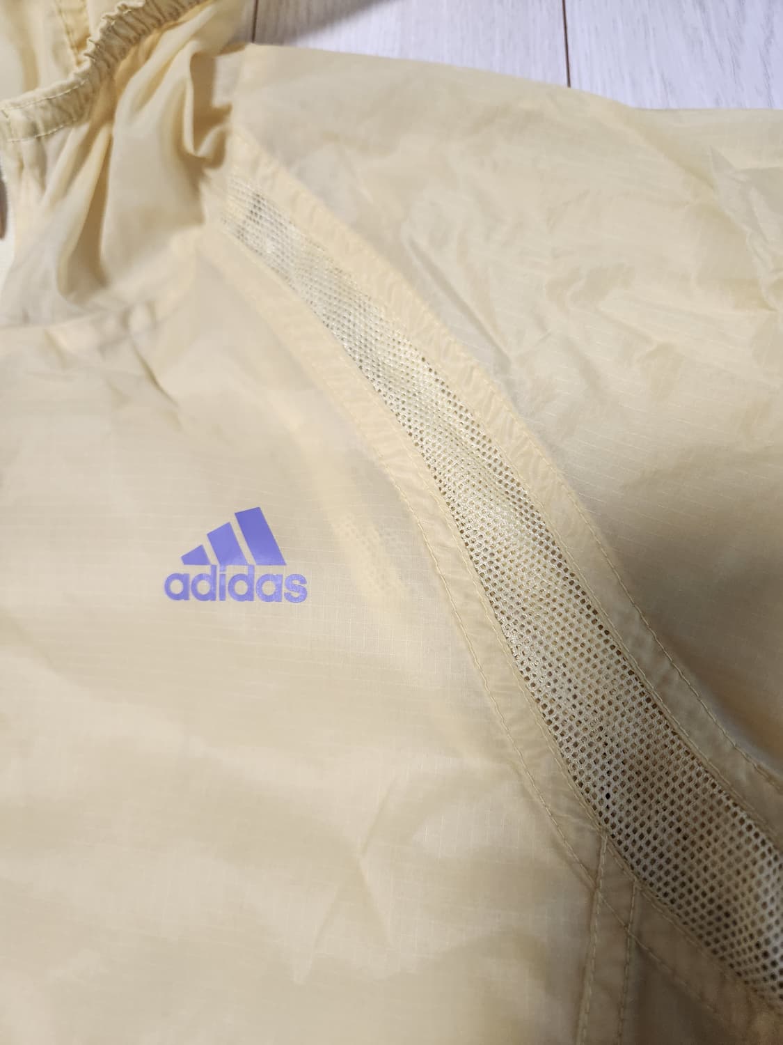 새상품급) 아디다스 경량 우븐 여성 방풍 바람막이 L48793 SF라이트 상품이미지5