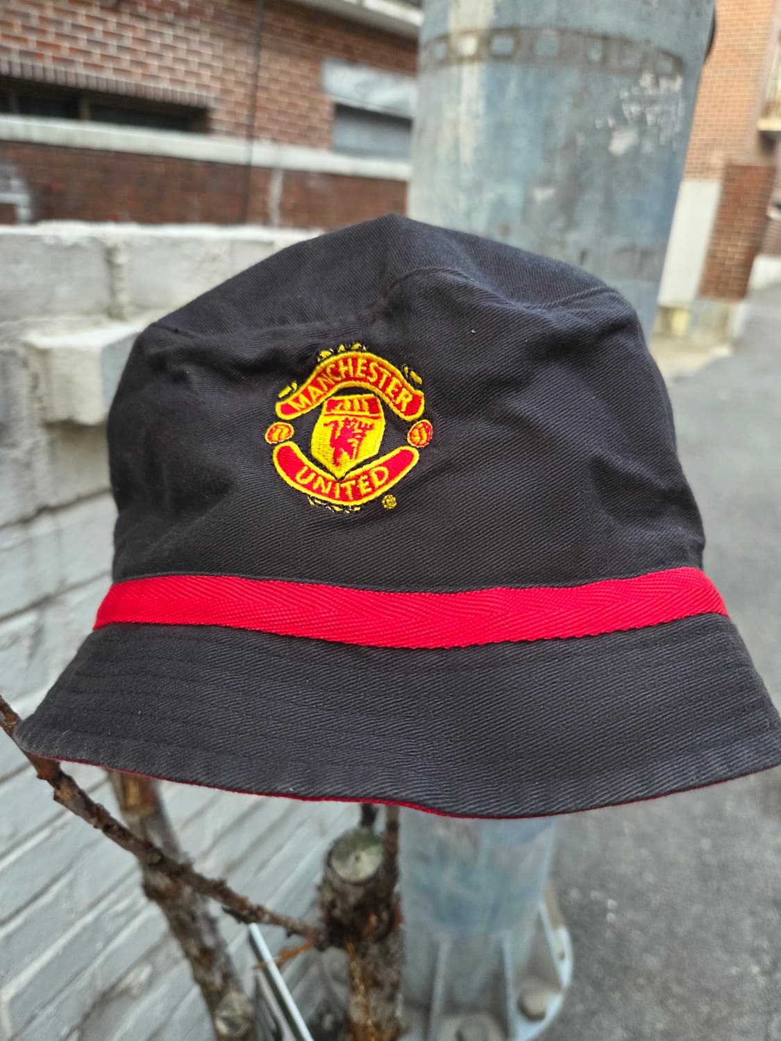 00's 나이키 맨체스터 유나이티드 리버시블 버킷햇 상품이미지2
