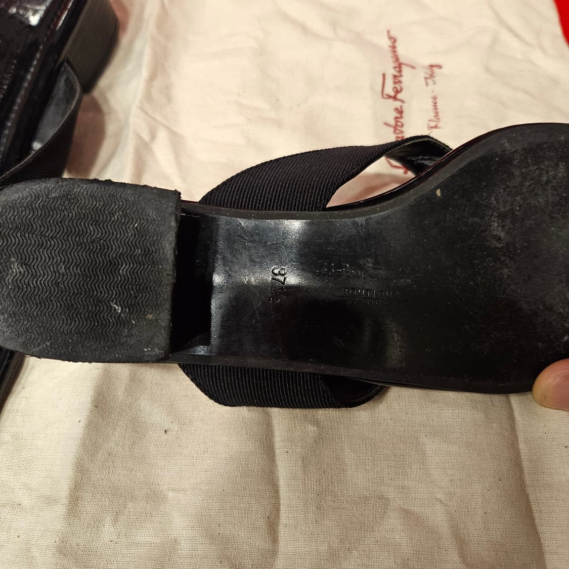 페라가모 바라 보우 블랙 쪼리 슬리퍼 235사이즈 상품이미지4