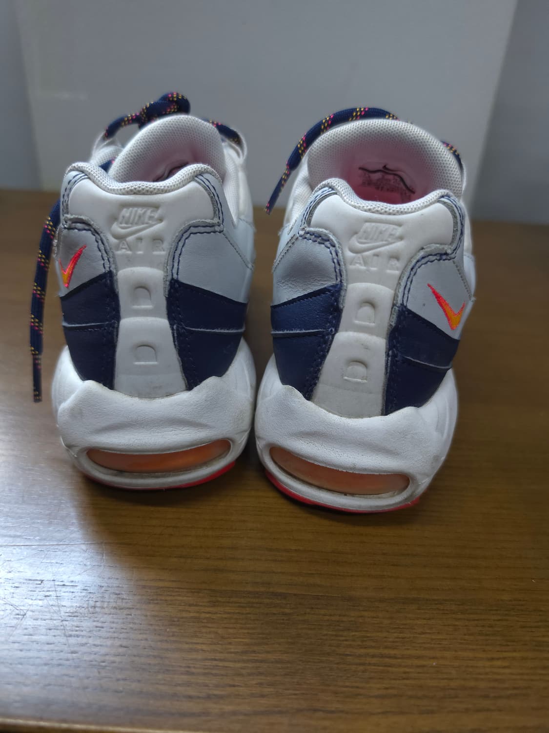 나이키 에어맥스 95 흰남 245mm 상품이미지6