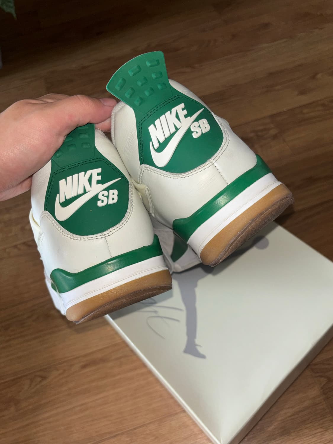 나이키 조던4 x sb dunk 파인그린 265 상품이미지4