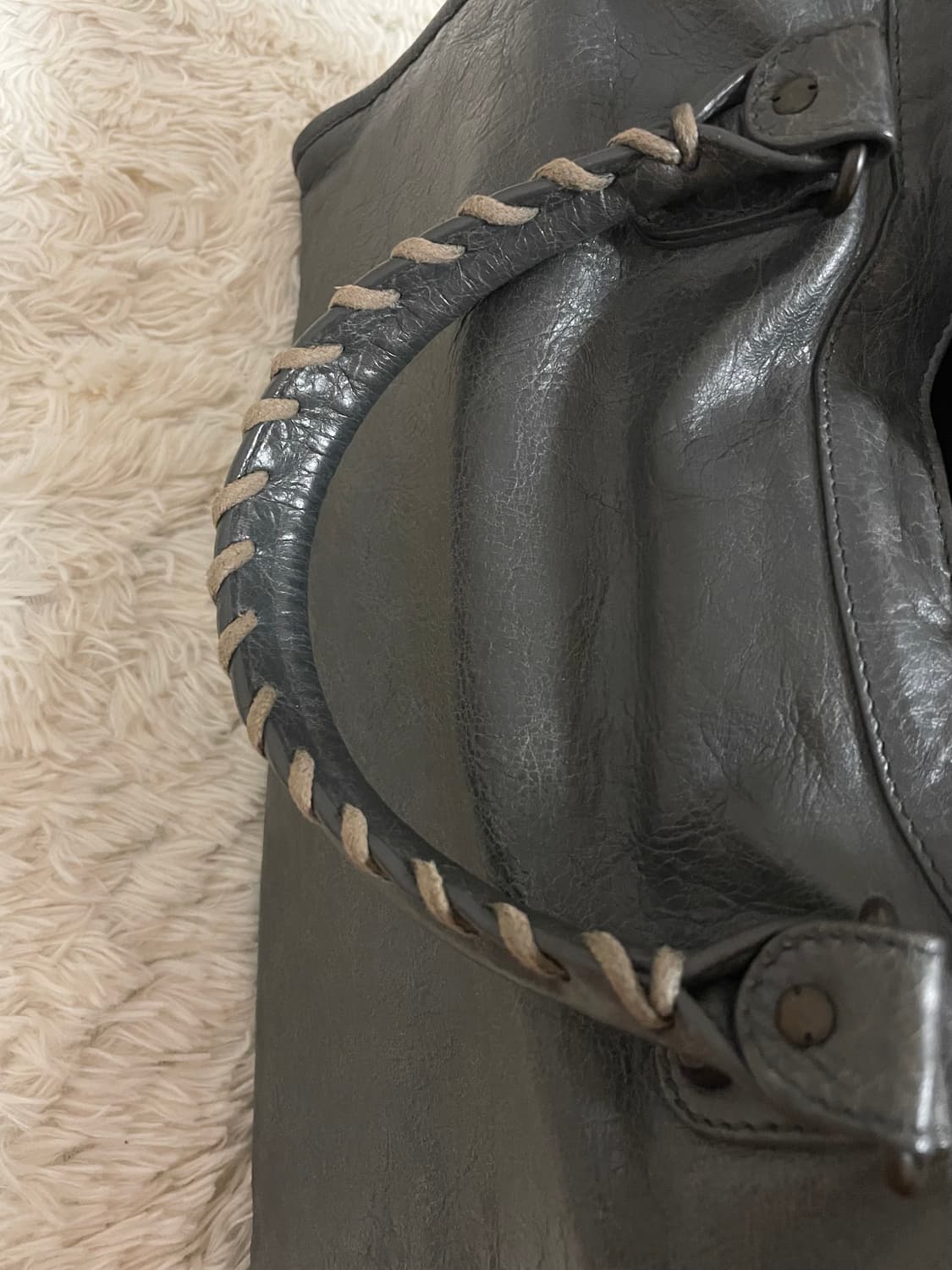 발렌시아가 모터백 다크그레이 미디움 미듐 시티백 상품이미지4