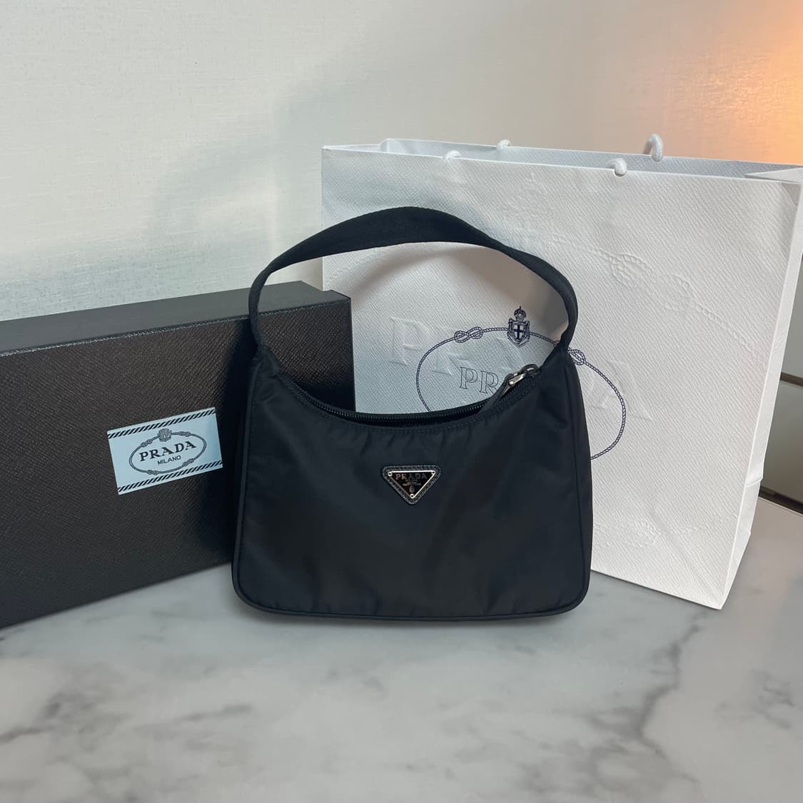 프라다 1NE515 리에디션 2000 테수토 호보백 상품이미지1