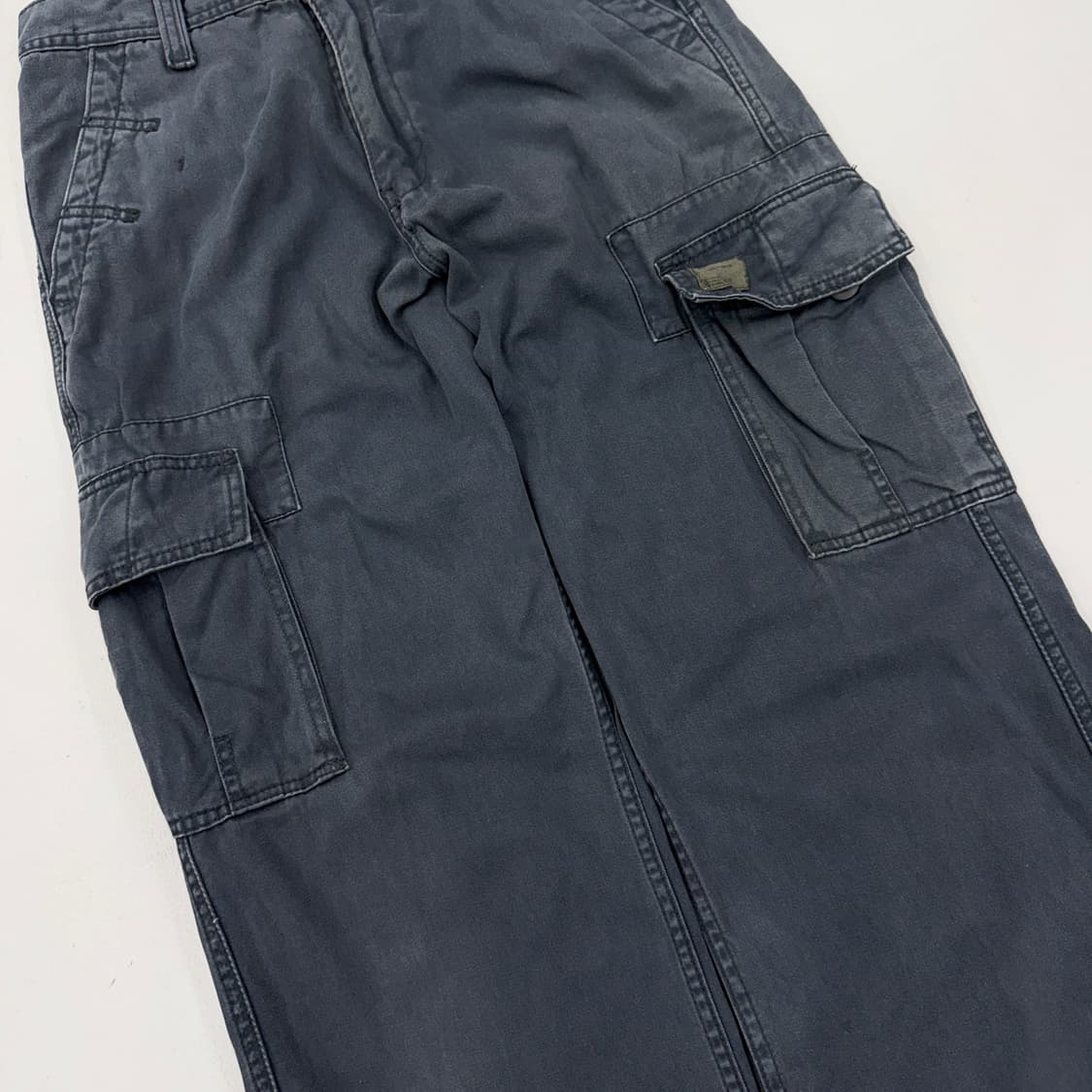 리바이스 와이드 페이딩 워크 카고팬츠 상품이미지5