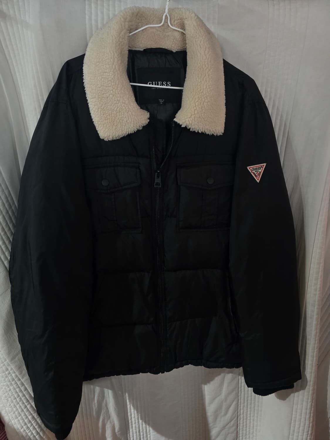 게스 블랙 뽀글이 카라 패딩 자켓 상품이미지2