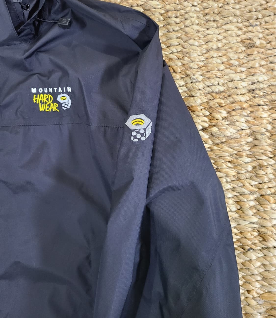 마운틴 하드웨어 고어텍스 자켓 상품이미지2