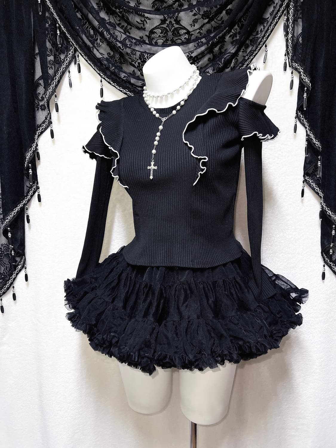 로맨틱갸루 고딕 고스로리 프릴 러플 숄더트임 로걀탑 공겜여주 핀터 세라 상품이미지4