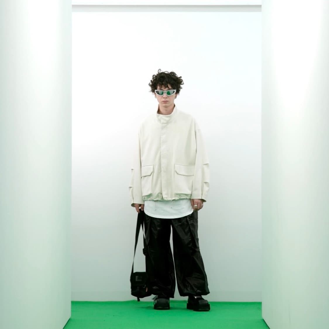 스탠다드에러 필드 포켓 스웨이드 자켓 아이보리 상품이미지2