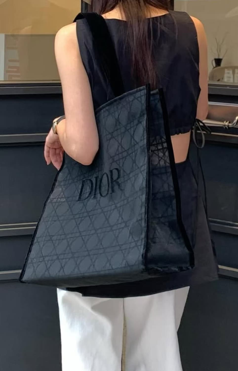 디올 메쉬 토트백 상품이미지2