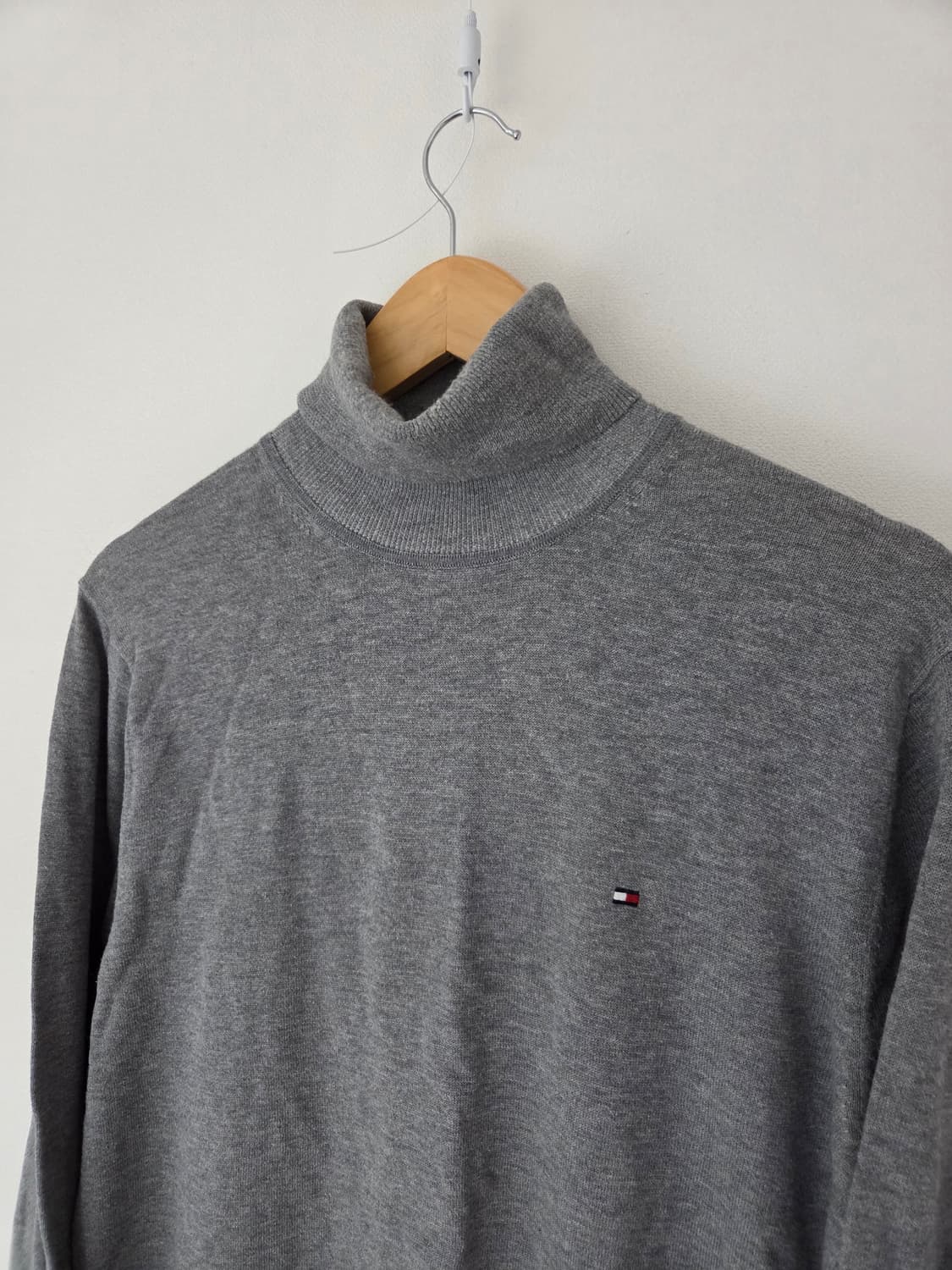 타미힐피거 목폴라 그레이 니트(100사이즈) 상품이미지4