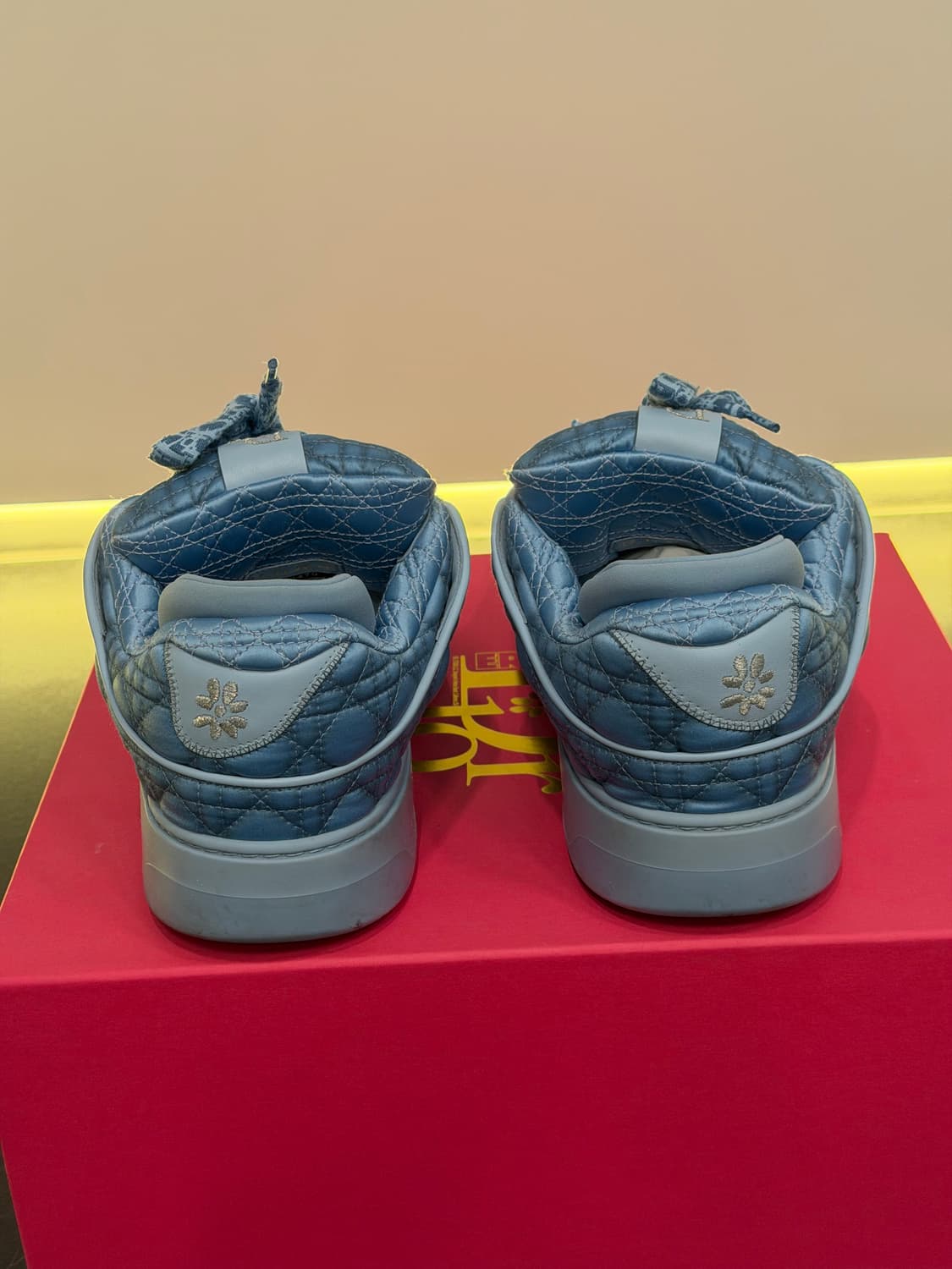 디올 Dior x ERL B310 스케이터 스니커즈 상품이미지5