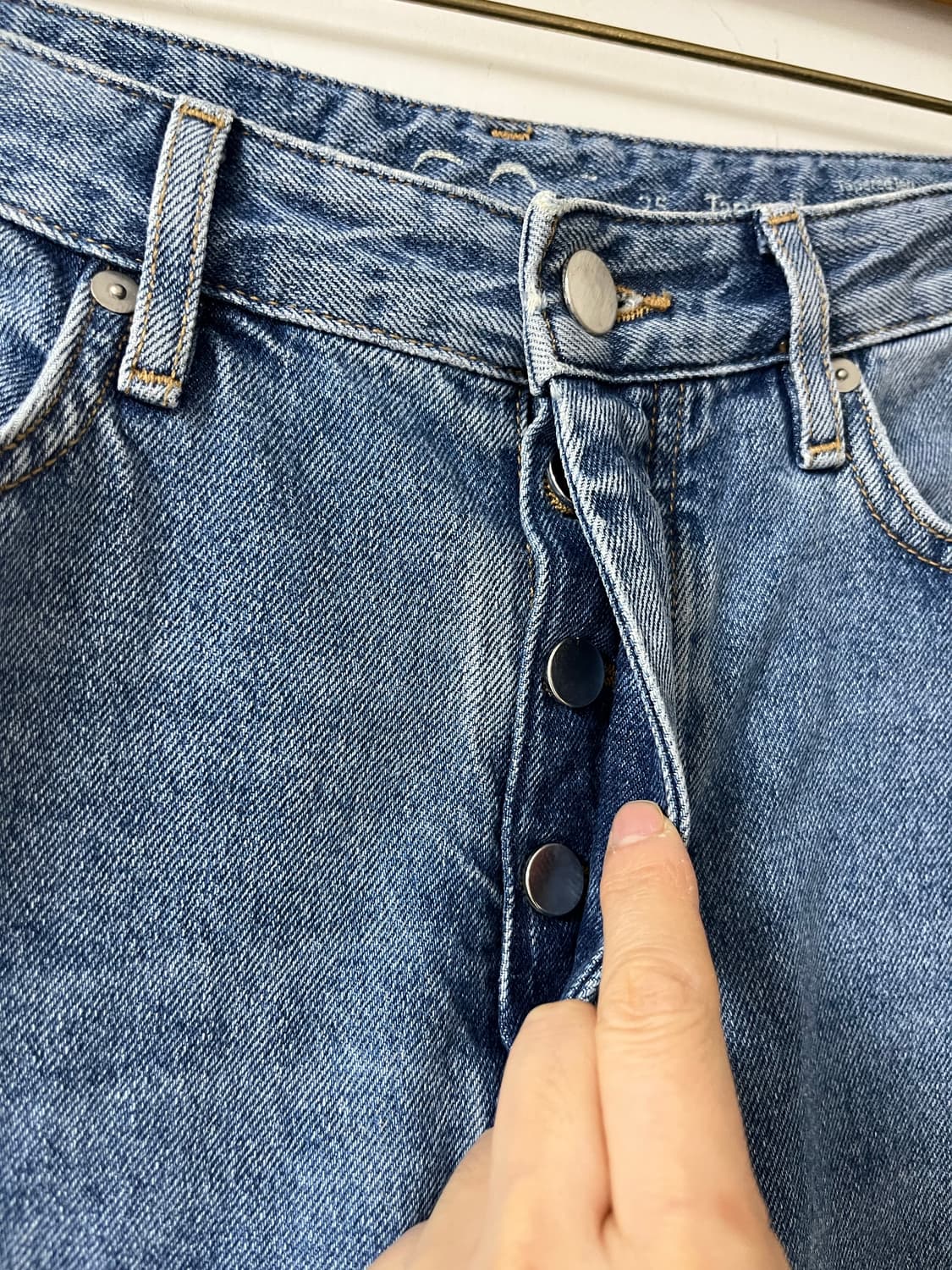 코스 테이퍼드 진 코스 청바지 상품이미지3