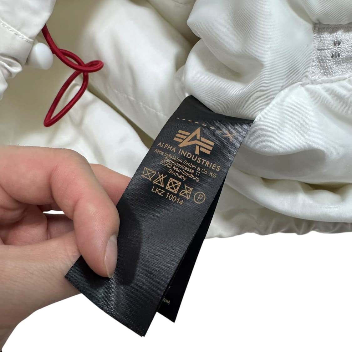 알파인더스트리 화이트 MA-1 아노락 후드 상품이미지5