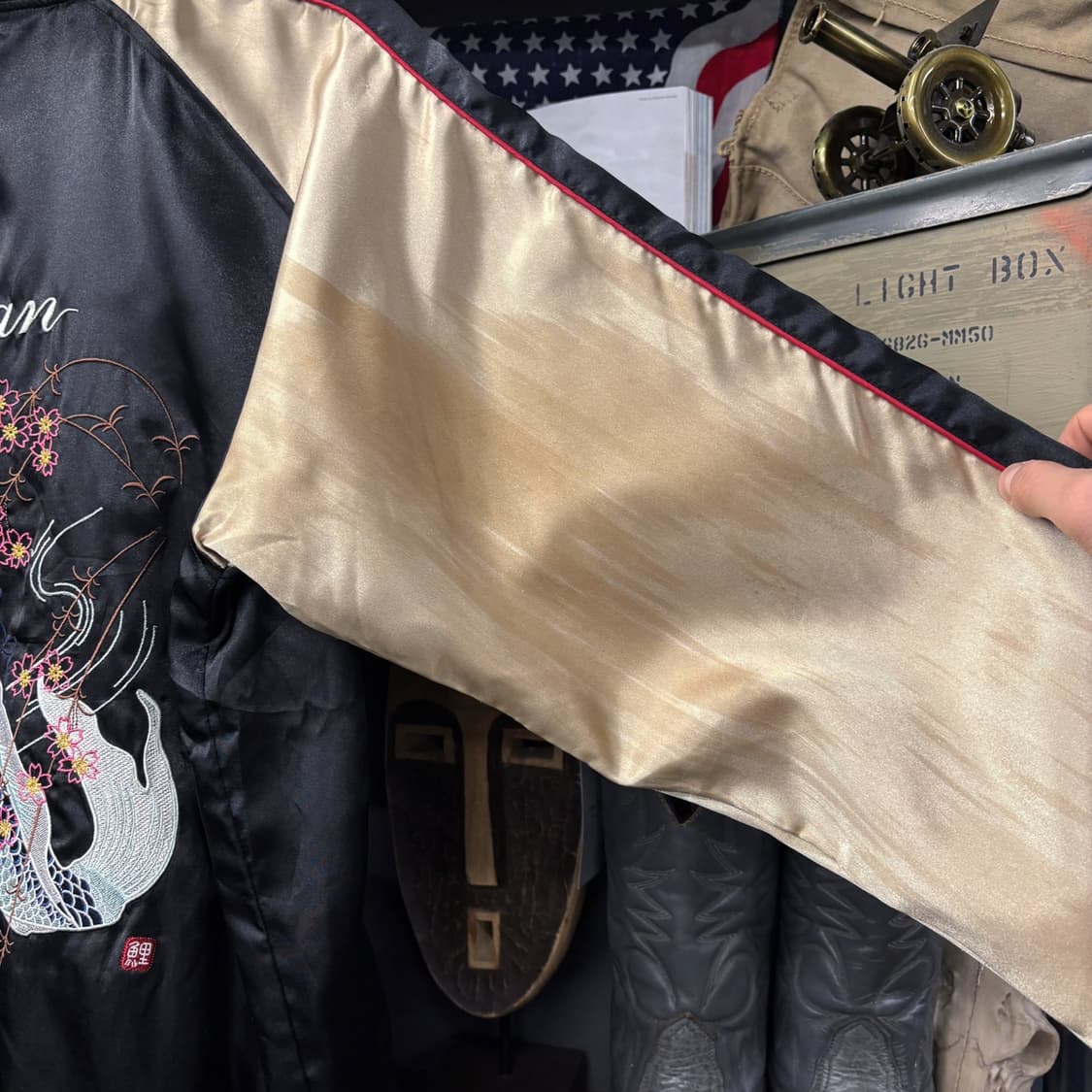 JPN빈티지 수베니어 사틴 스카쟌 자켓 잉어자수 샴페인골드 N611 상품이미지7