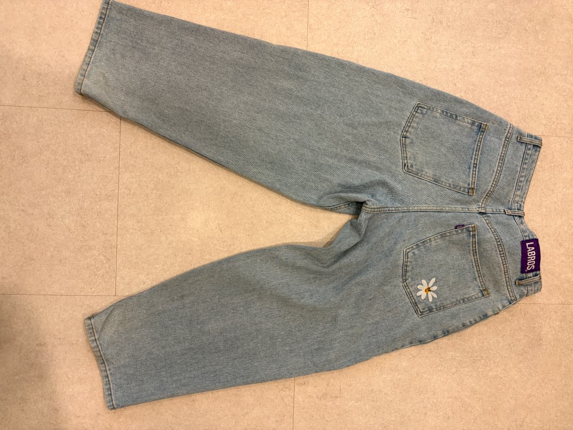 라브로스 데이지 배기진 팝니다 상품이미지2