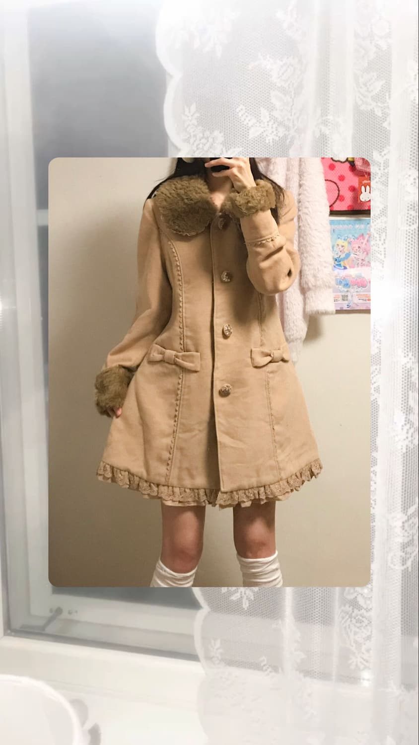 빈티지 엑시즈팜 리본 레이스 퍼 원피스 코트 히메갸루 로걀 라떼 공겜여주 상품이미지1