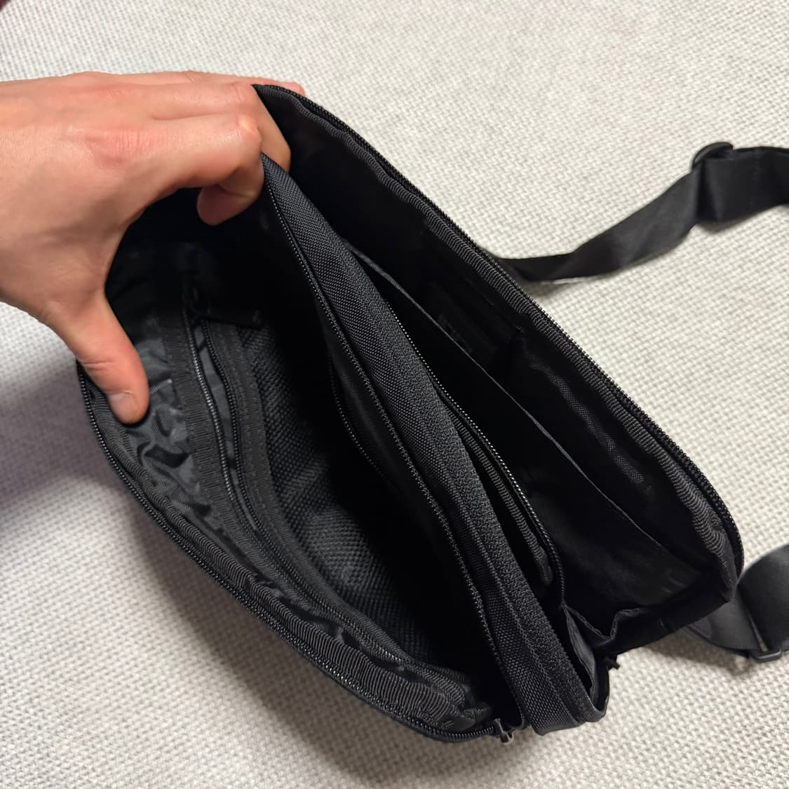 샘소나이트 RED 블랙 크로스백 상품이미지4