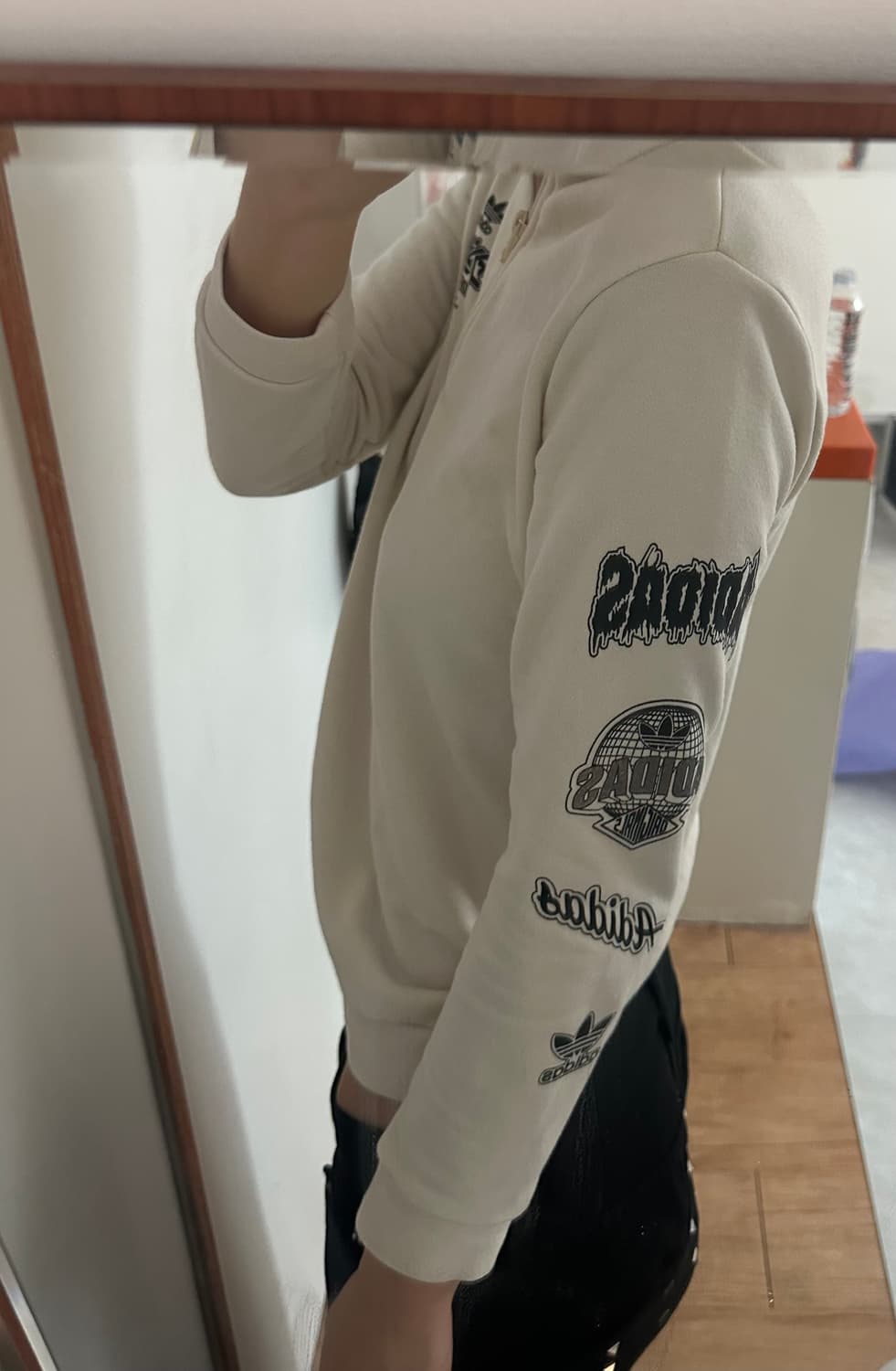 아디다스 하프 집업 스웨터 상품이미지1