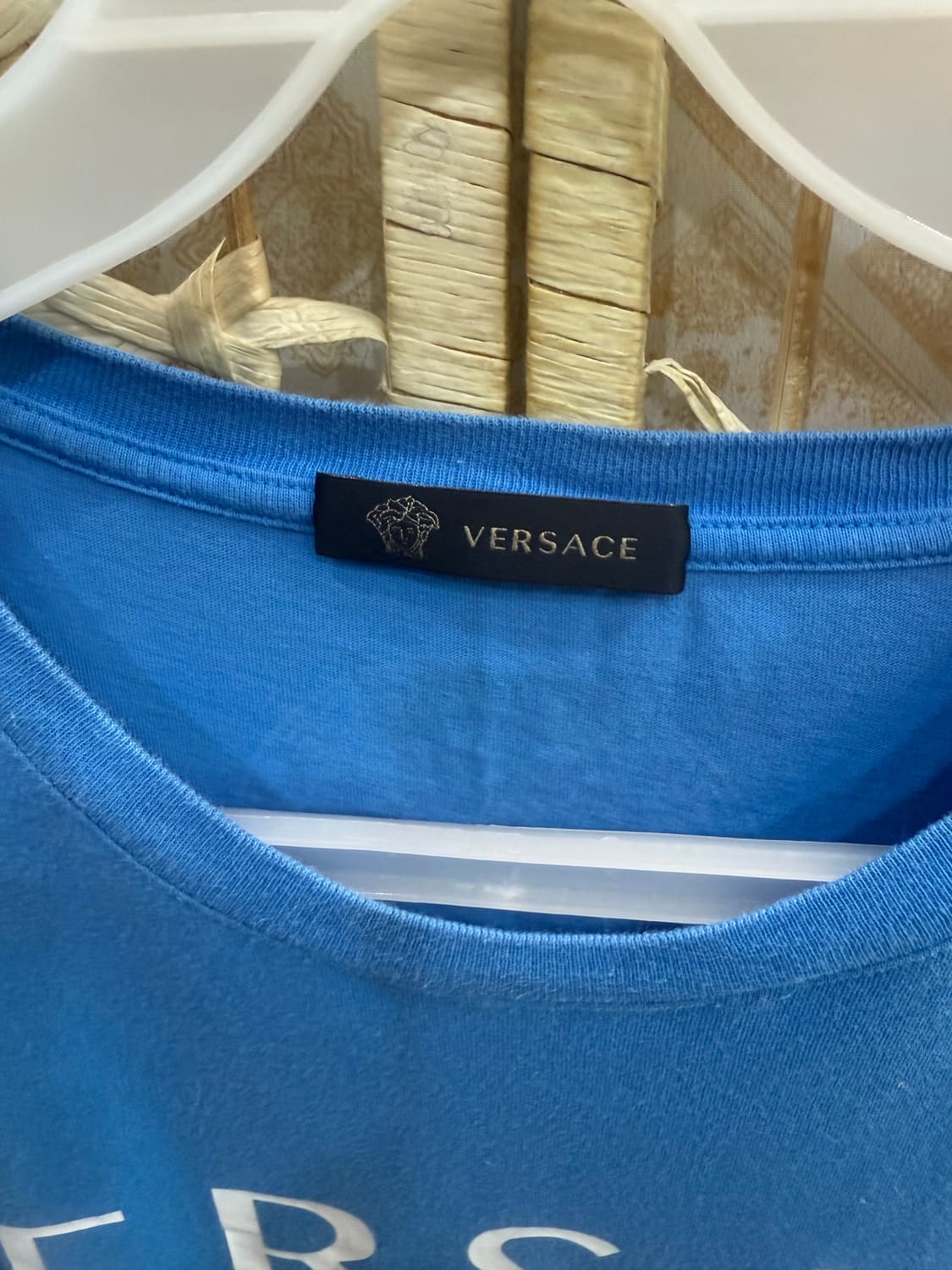 105 정품 베르사체 반팔 팝니다 상품이미지2