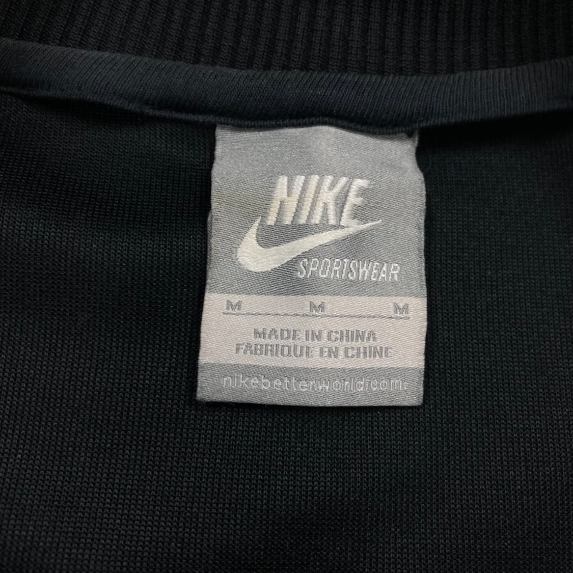 나이키 블랙 컬러 퓨추라 로고 사이드 라인 트랙탑 상품이미지4