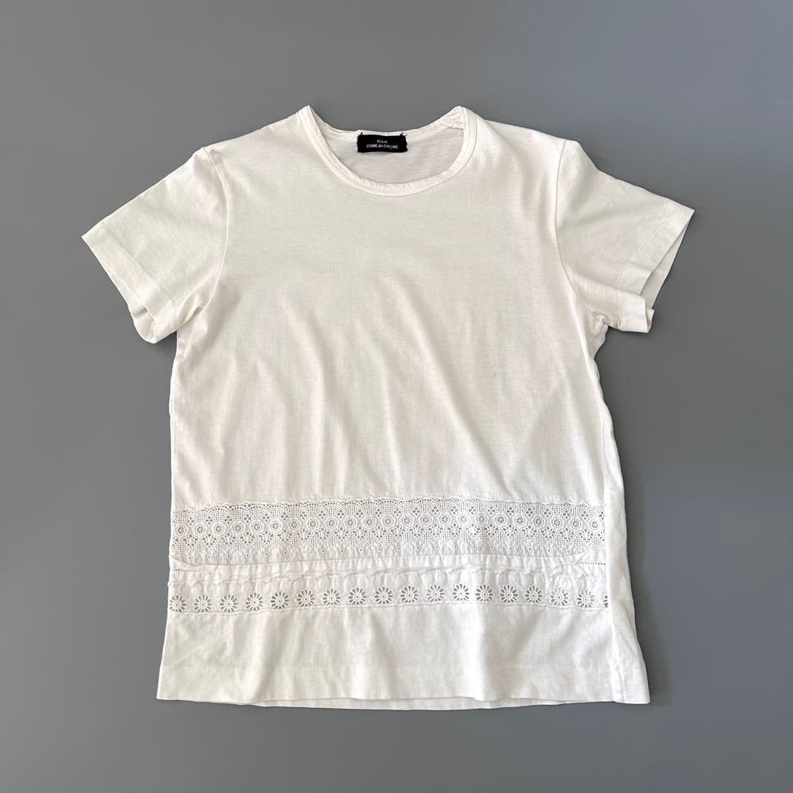 트리콧꼼데가르송 comme des garcons 디테일 반팔 티셔츠 상품이미지1