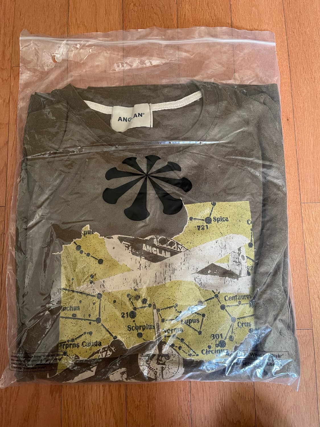 앵글런 Anglan Graphic Long Sleeve 긴팔 티셔츠 상품이미지1