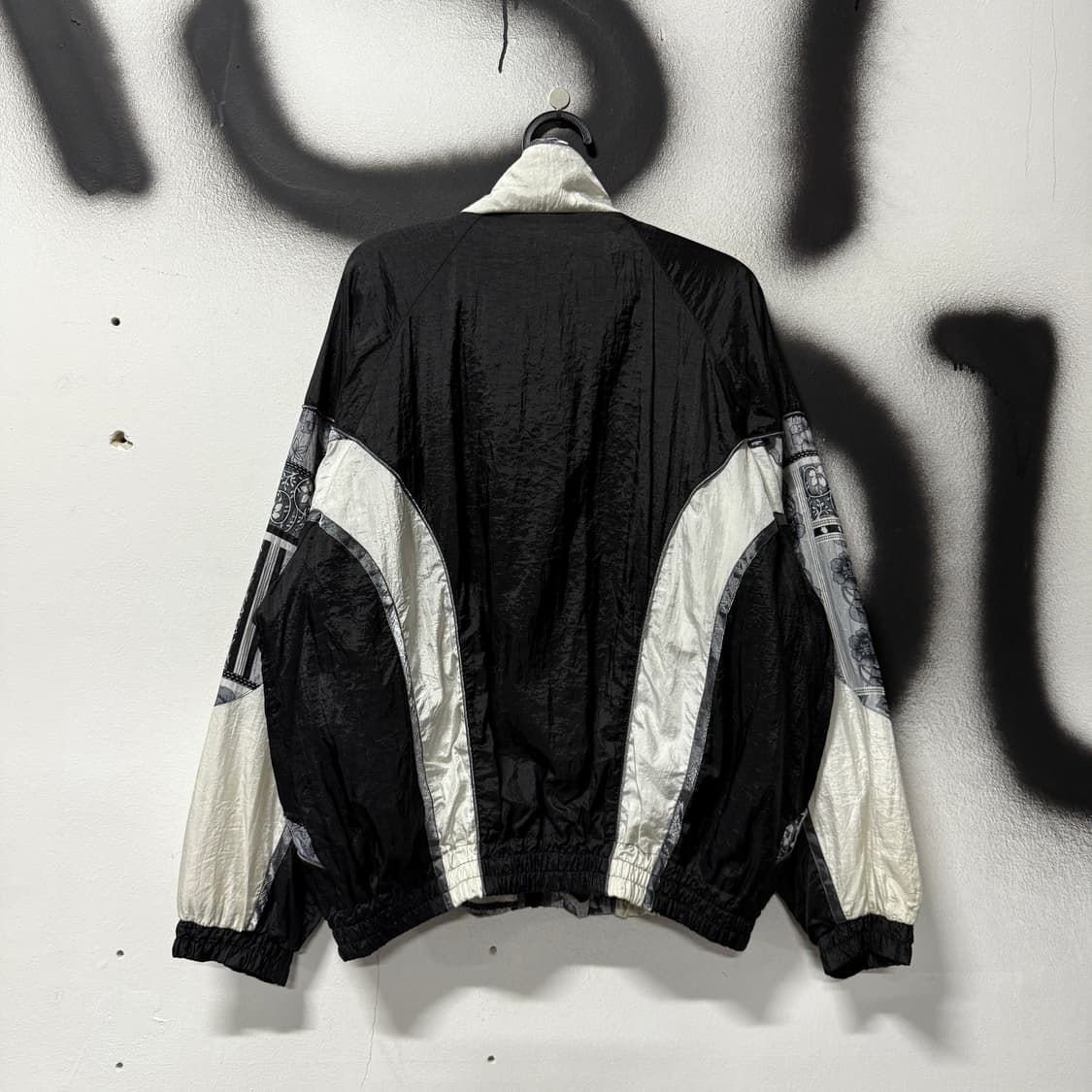 나이키 올드스쿨 플라워 자카드 풀 패턴 윈드브레이커 자켓 상품이미지2