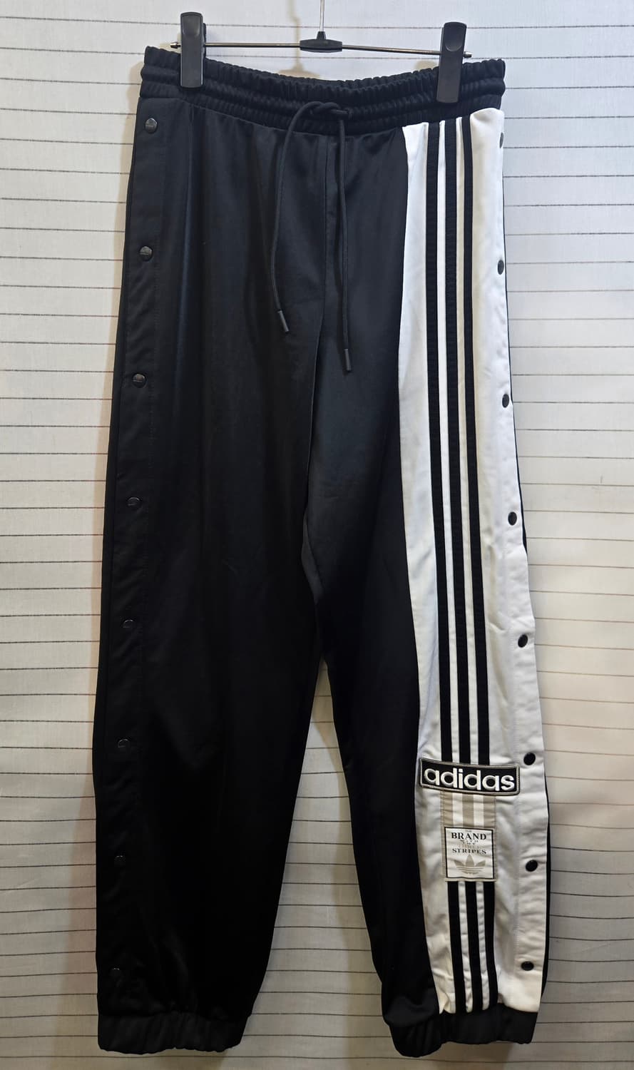 아디다스 블랙/화이트 트랙 바지 스냅 단추 상품이미지1