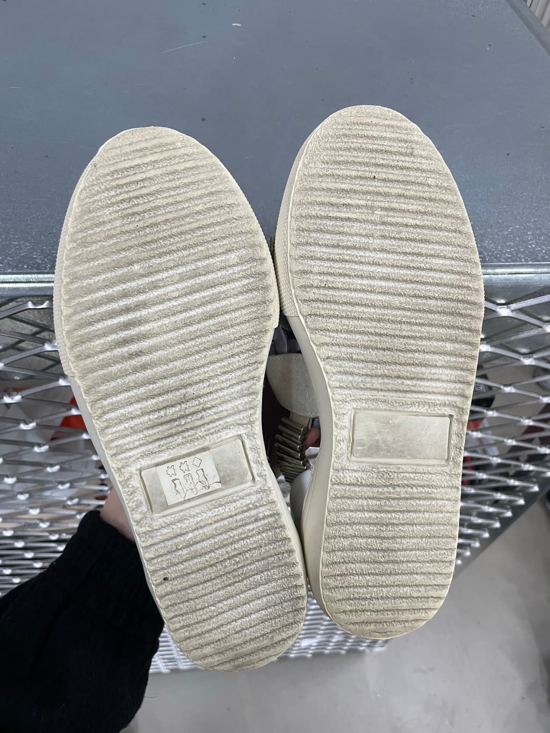 토가 풀라 메탈 샌들 38  상품이미지6