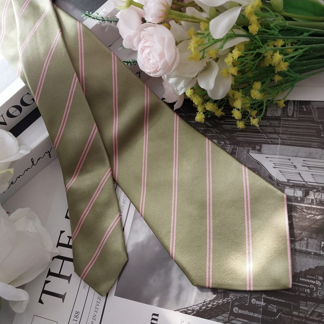 키톤 실크 라이트카키 스트라이프 넥타이 9.9cm A+등급 K1320
 상품이미지2