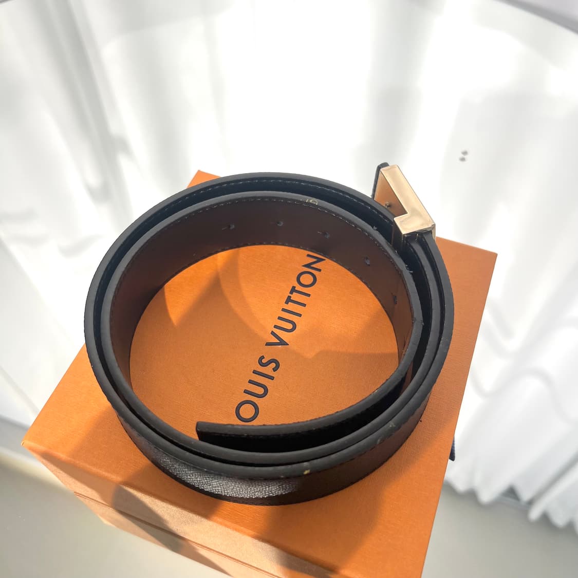 (42) 루이비통 LV 이니셜 리버서블 벨트 블랙 상품이미지8