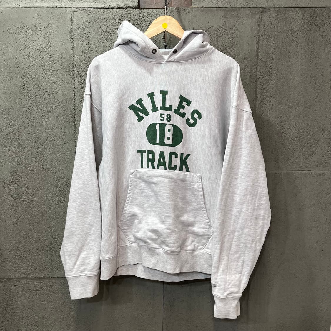 아웃스탠딩 그레이 후드티 상품이미지2