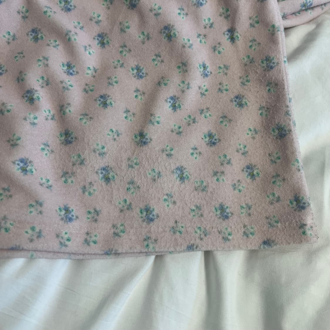 샵페어리 브이넥 플라워 테리 셔츠 v neck flower terry 상품이미지9