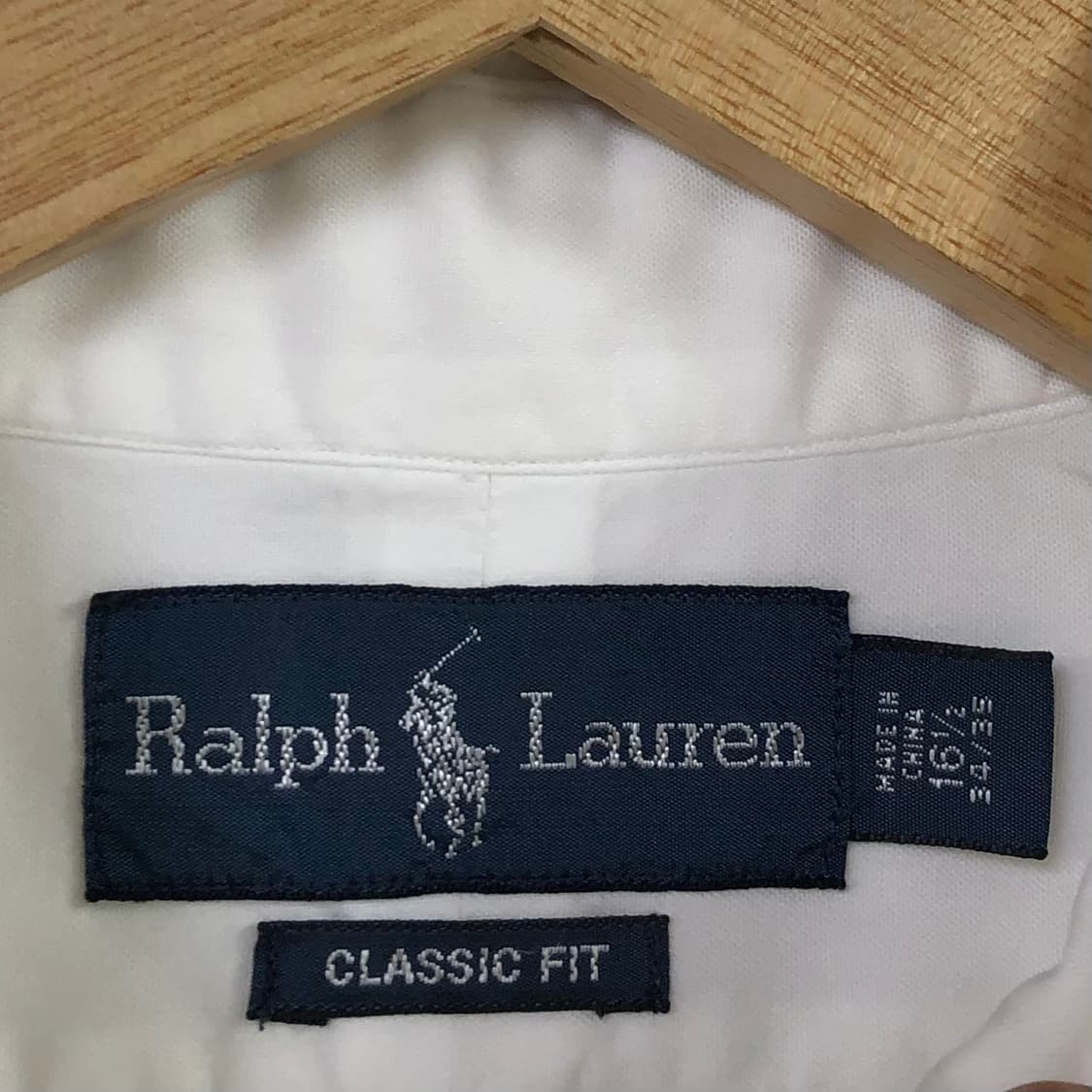 105 폴로 새상품급 화이트 셔츠 상품이미지3