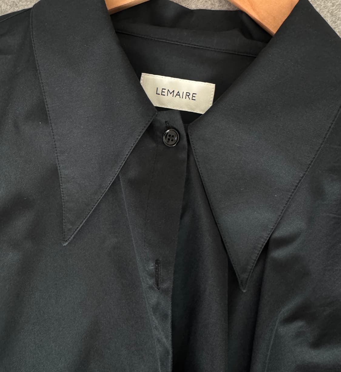 르메르 트위스티드 셔츠 드레스 블랙 40 상품이미지3