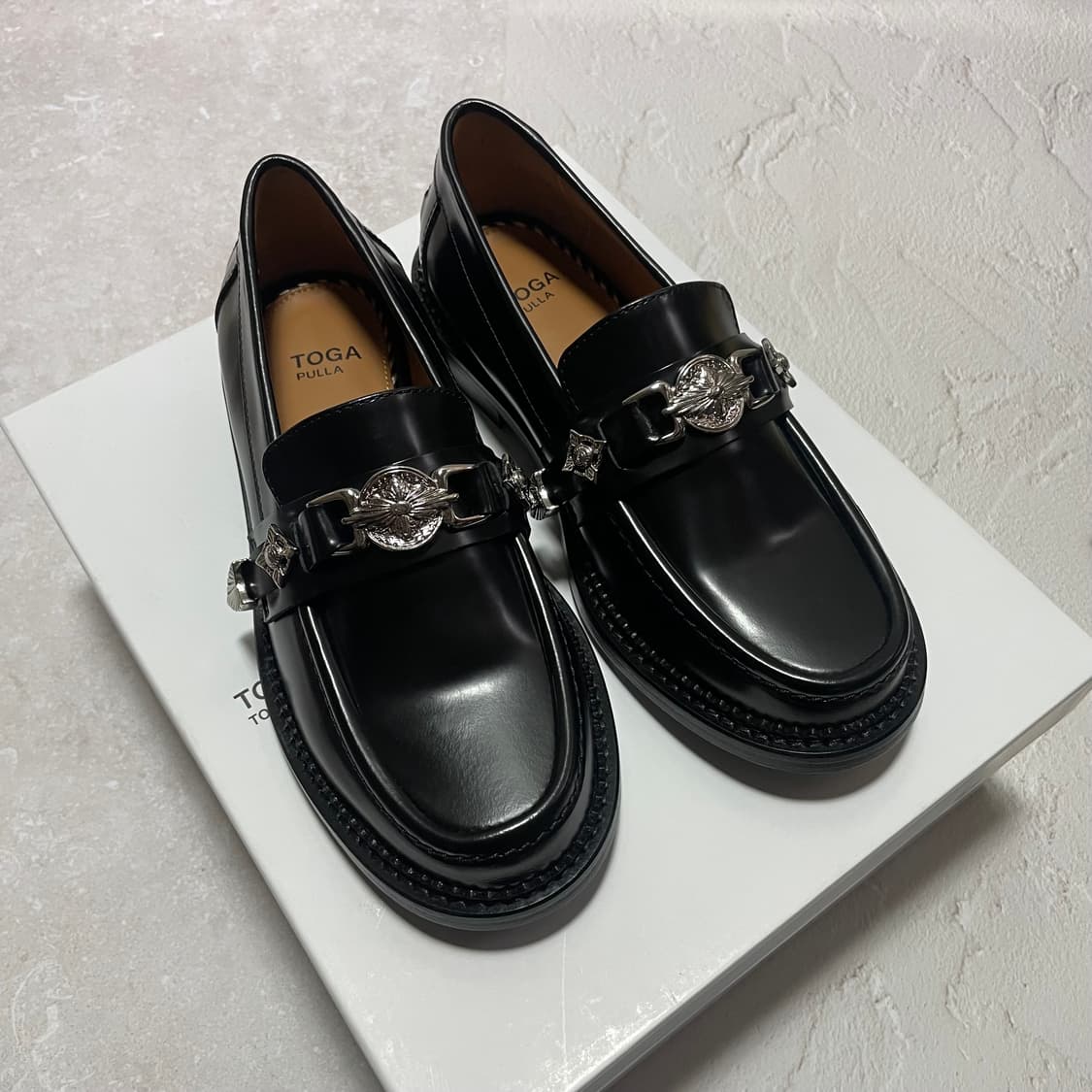 [37.5] 토가 퓰라 메탈 로퍼 상품이미지1