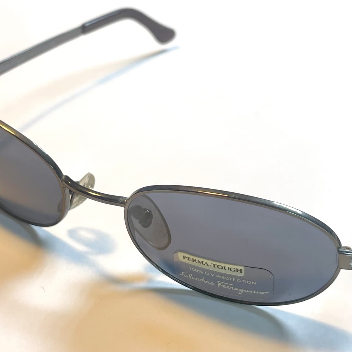 Feragamo 살바토레 페라가모 사의 빈티지 선글라스 입니다. 상품이미지3