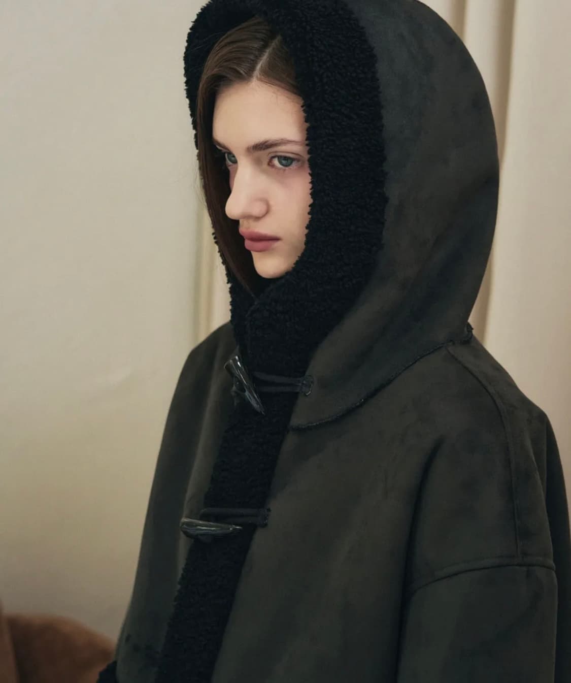 레더리 무스탕 후디 더플 자켓 [CHARCOAL] 상품이미지6