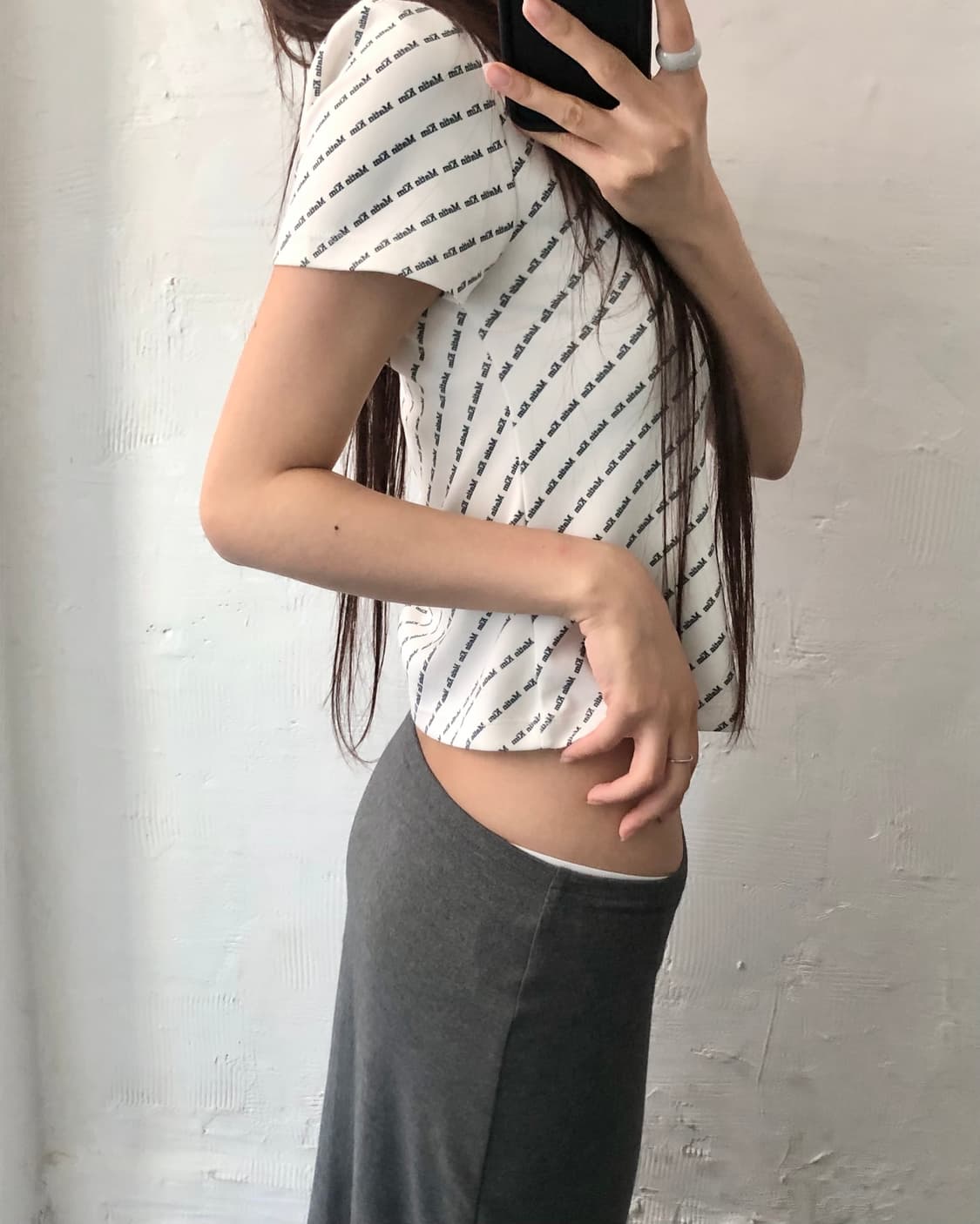 Matin Kim 마뗑킴 로고플레이 패턴 화이트 티셔츠 상품이미지2