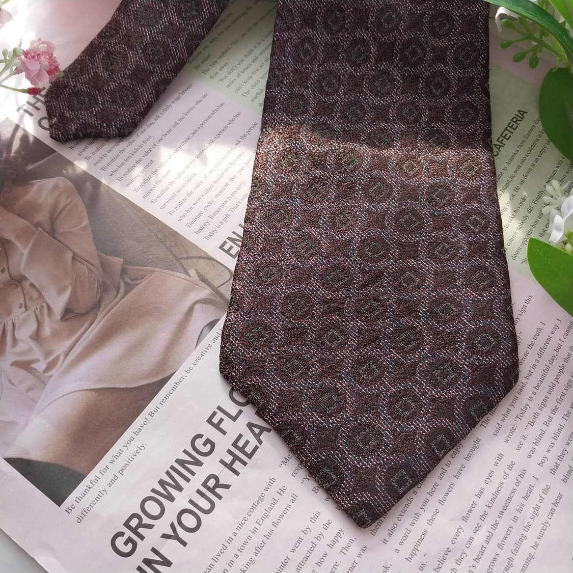 세루티 실크 자카드 지오메트릭 넥타이 9.8cm A+등급 K1520
 상품이미지5