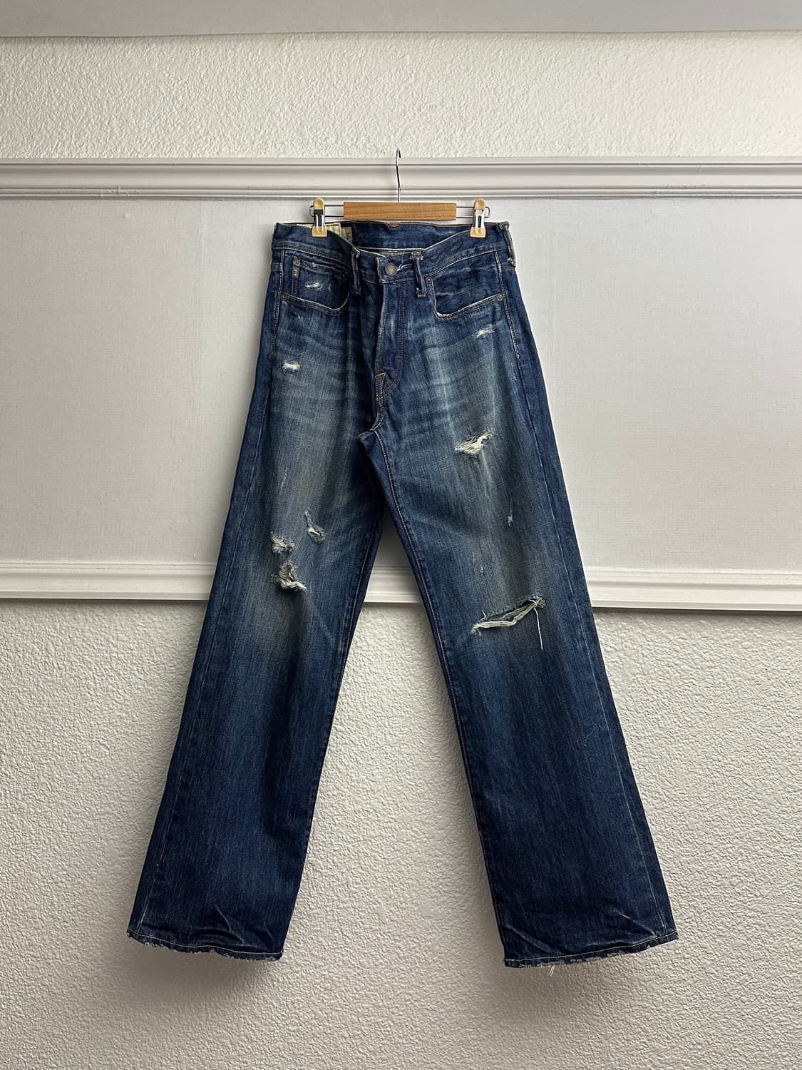 Abercrombie & Fitch 로우 라이즈 대미지 부츠컷 데님 상품이미지6