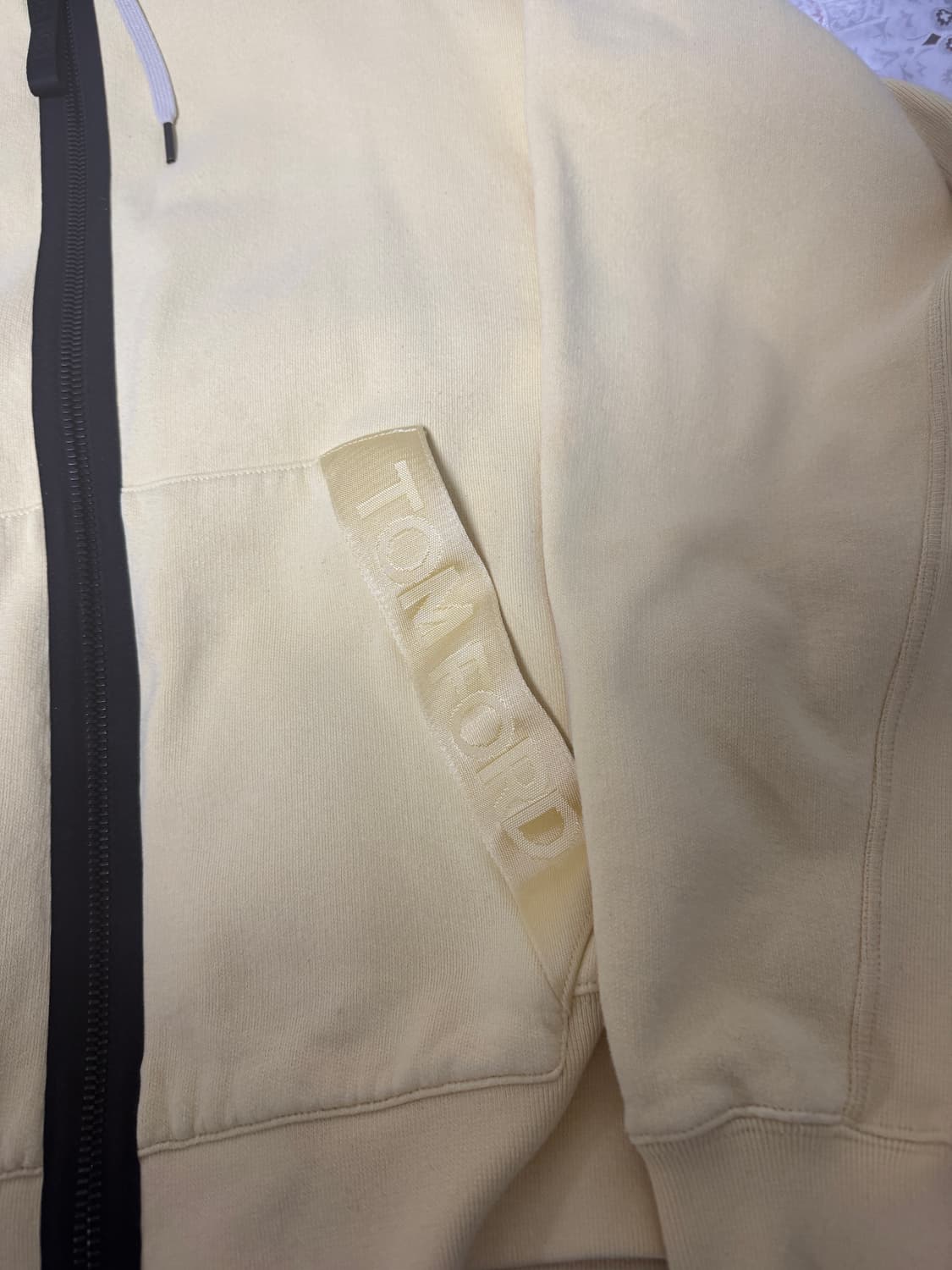 톰포드 로고 스웨트 후드집업티셔츠 상품이미지3