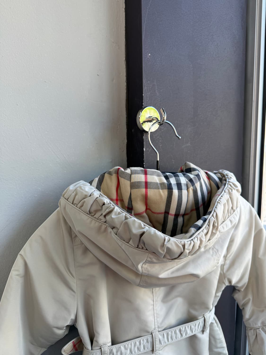 4Y/ 버버리 칠드런 경량 패딩 트렌치코트 상품이미지7