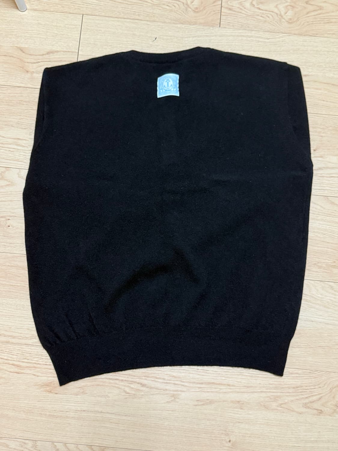 웨이비니스 헨리넥 블랙 니트 상품이미지2