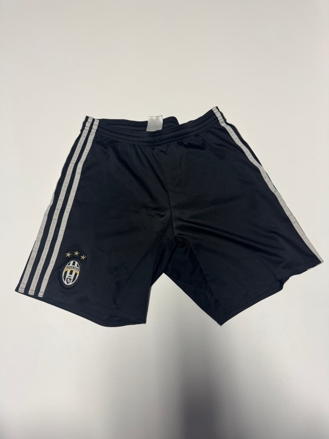 여성 아디다스 트레이닝 삼선 유벤투스 숏츠 반바지 S 상품이미지1